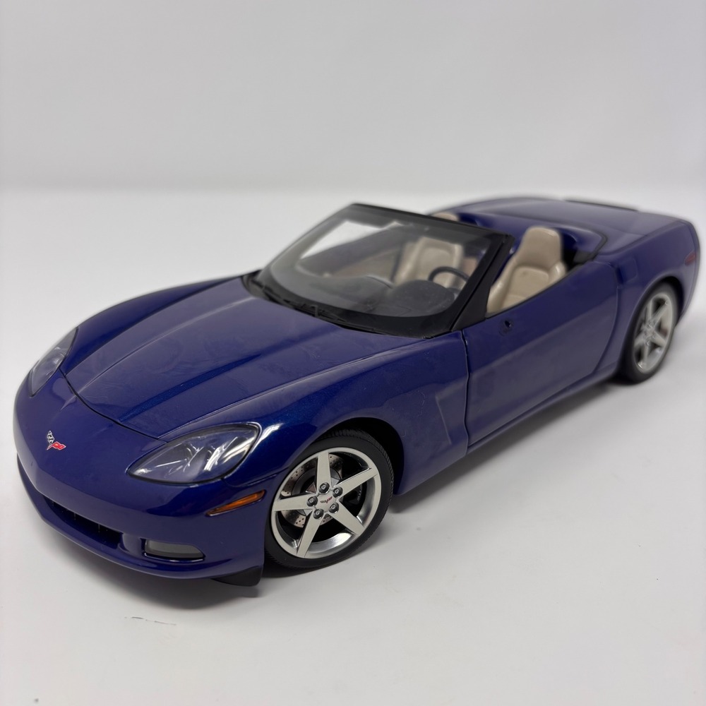 Chevrolet Corvette C6 Convertible - AUTOart 1:18 Diecast Blue #1185/6000 READ